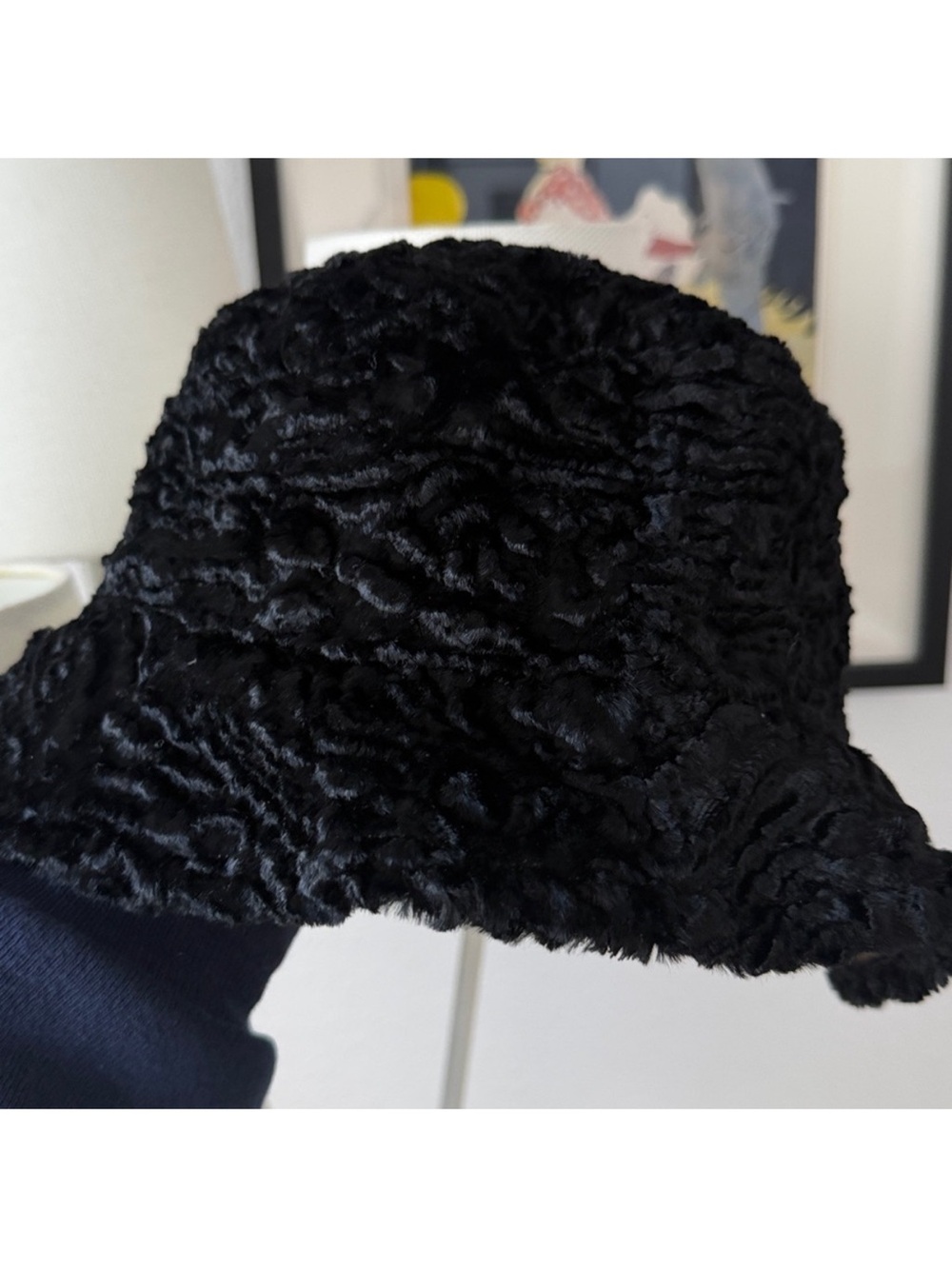 Chico’s Reversible Bucket Hat Face Motif Faux Curly Lamb Fur - Picture 6 of 6